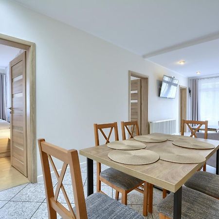 Apartamenty Rodzinne Zdrojowe กูโดวาสโดรยจ์ ภายนอก รูปภาพ